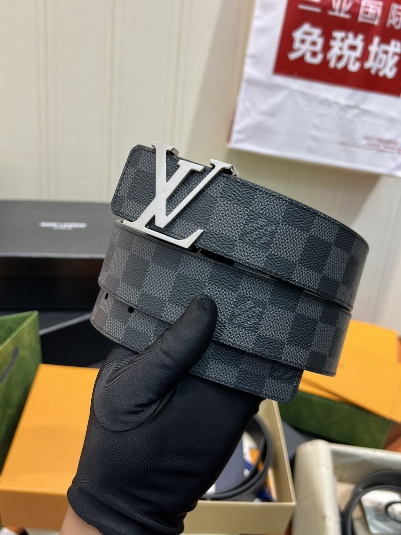l0vis Vvtt0n belts